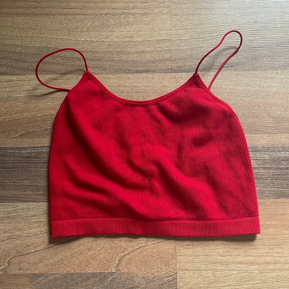 Spaghetti strap cropped tank top